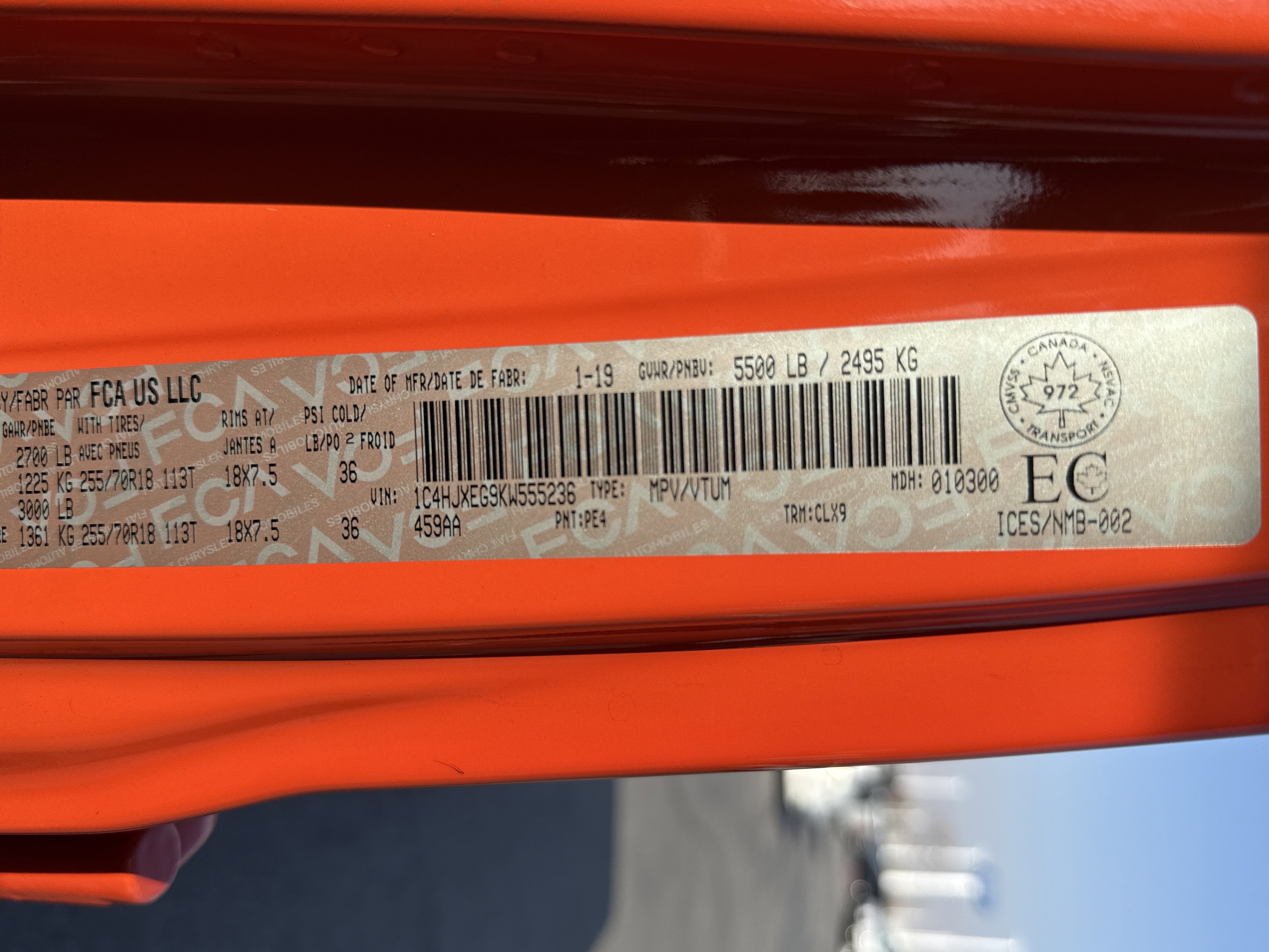 Used 2019 Jeep Wrangler Unlimited Sahara w/ Uconnect 4C Nav & Sound Group image 32