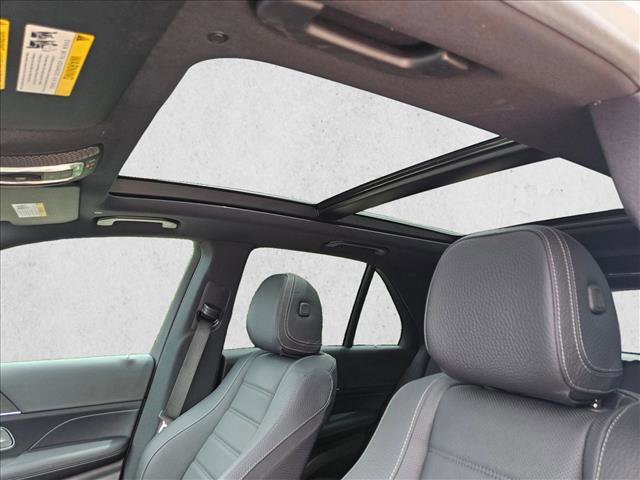Used 2025 Mercedes-Benz GLE 450e 4MATIC image 16