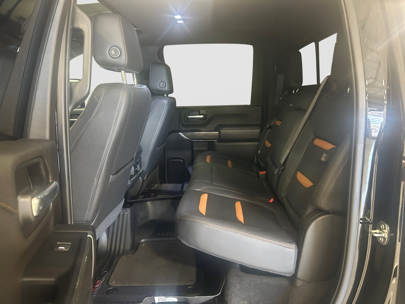 Used 2022 GMC Sierra 2500 AT4 w/ AT4 Premium Plus Package AWD/4WD image 22