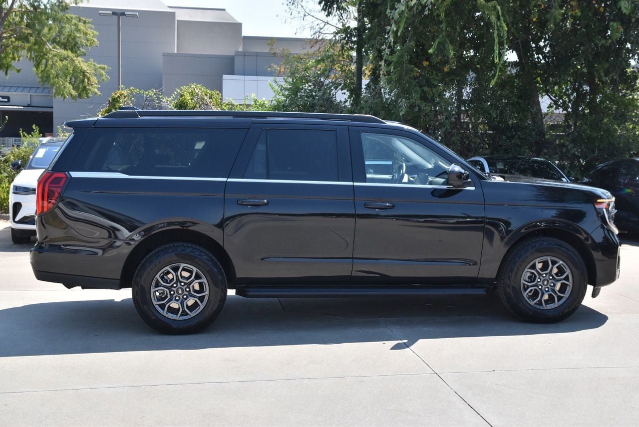 Certified 2025 Ford Expedition Max Active RWD image 6