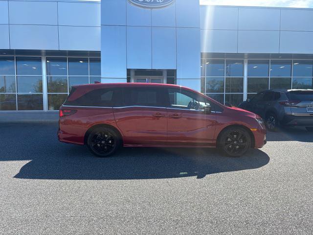 Used 2023 Honda Odyssey Sport image 2