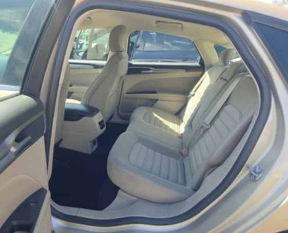 Certified 2019 Ford Fusion SE FWD image 9
