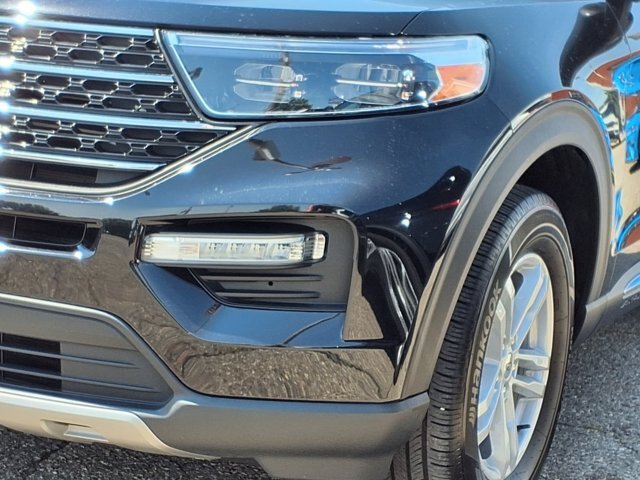 Certified 2024 Ford Explorer XLT w/ Equipment Group 202A AWD/4WD image 29
