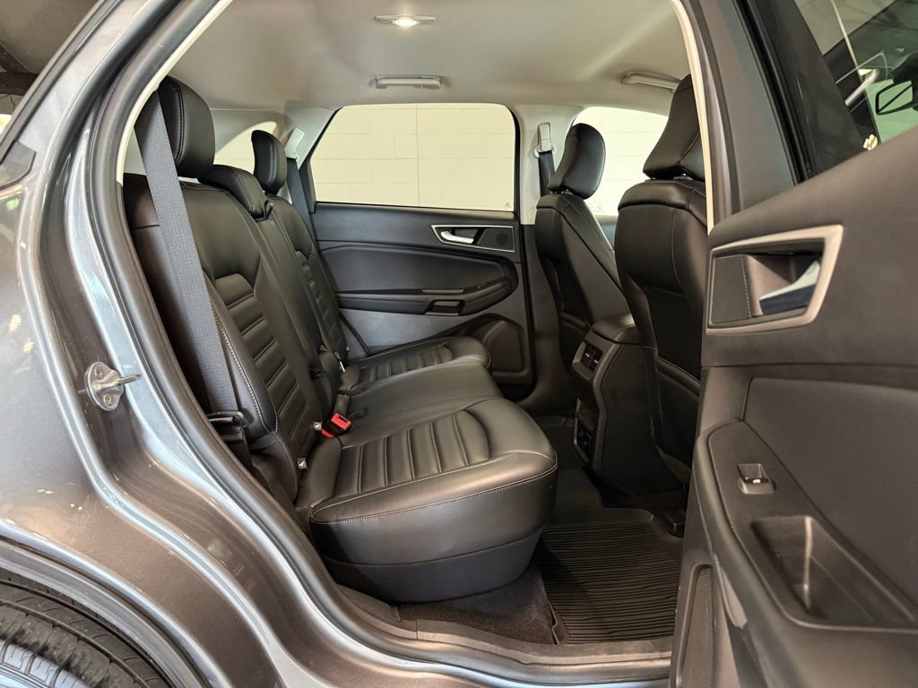 Certified 2024 Ford Edge SEL w/ Convenience Package AWD/4WD image 32