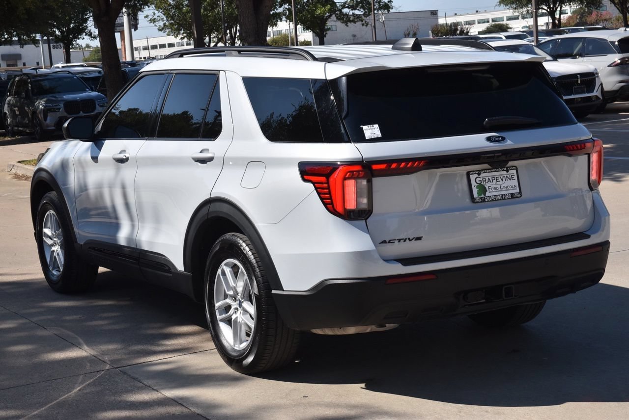 Certified 2026 Ford Explorer Active RWD image 10