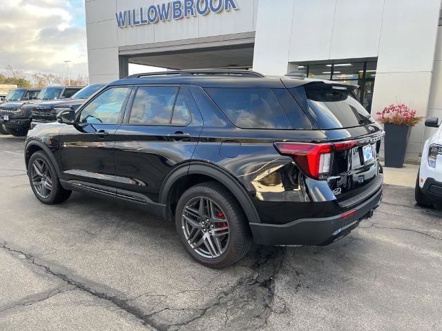 Certified 2025 Ford Explorer ST-Line w/ ST-Line Street Pack AWD/4WD image 4