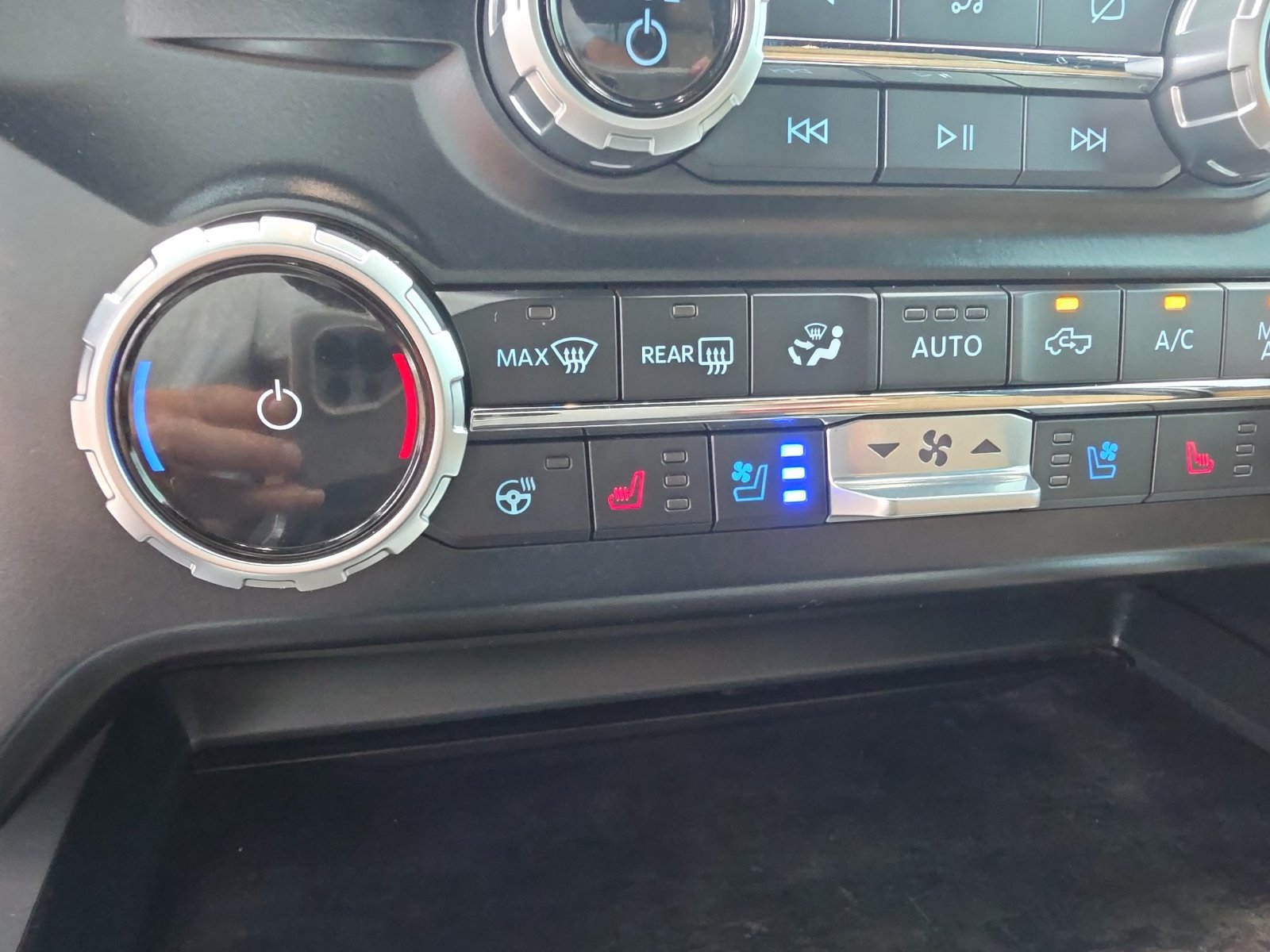 Certified 2023 Ford F350 Lariat w/ Tow Technology Package AWD/4WD image 22