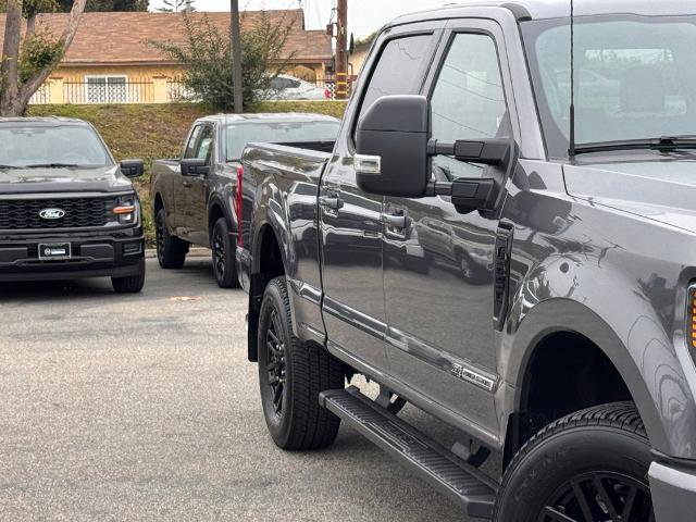 Certified 2022 Ford F250 Lariat w/ Black Appearance Package AWD/4WD image 5