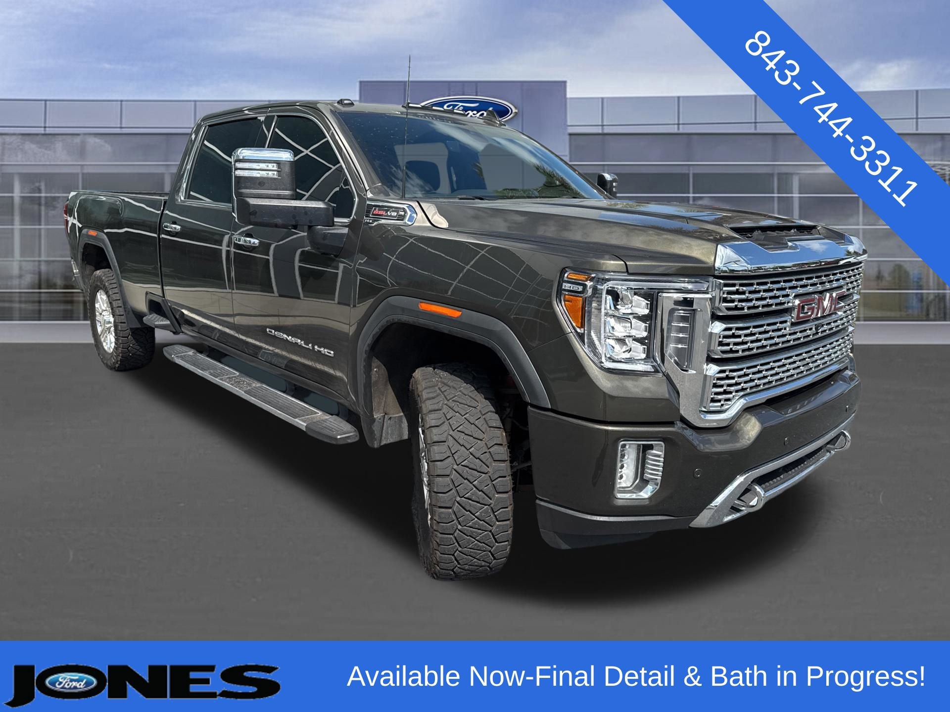 Used 2022 GMC Sierra 2500 Denali w/ Denali Ultimate Package AWD/4WD image 1