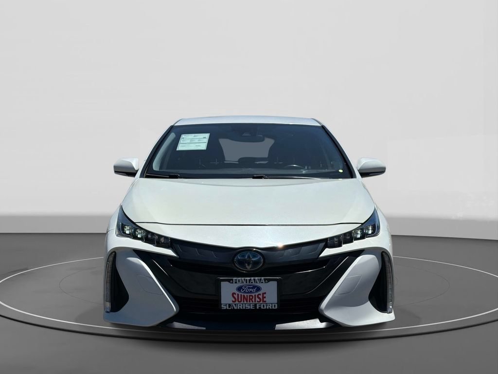 Used 2020 Toyota Prius Prime XLE FWD image 3
