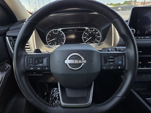 Used 2025 Nissan Rogue SV FWD image 20