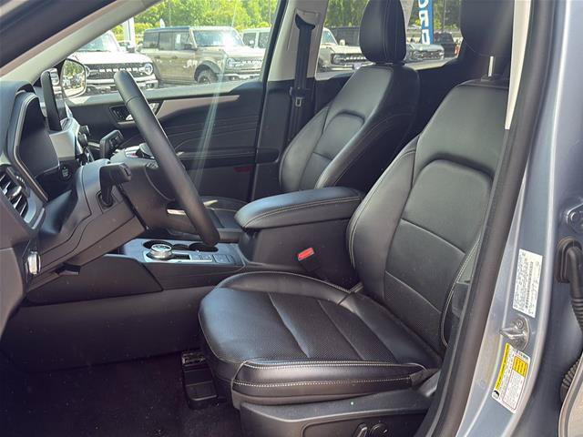 Certified 2022 Ford Escape SEL w/ Technology Package AWD/4WD image 12