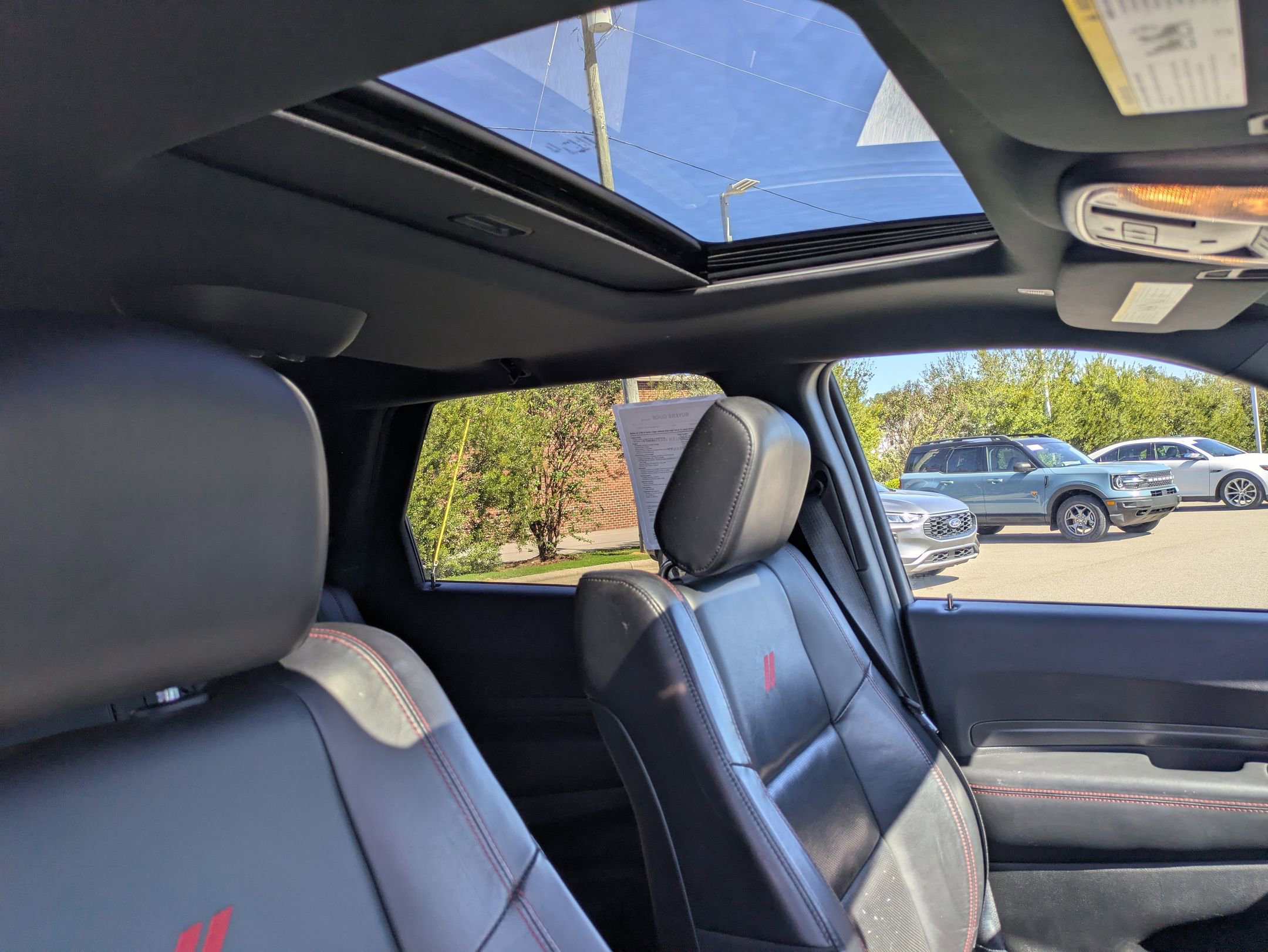 Used 2024 Dodge Durango GT image 37