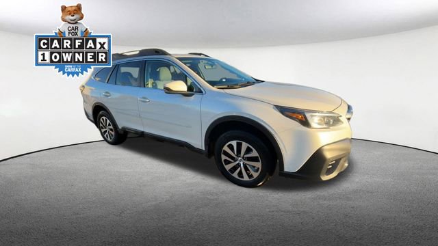 Used 2022 Subaru Outback Premium image 2