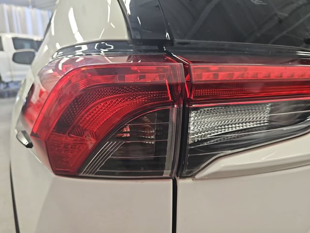 Used 2020 Toyota RAV4 XLE w/ Convenience Package AWD/4WD image 33