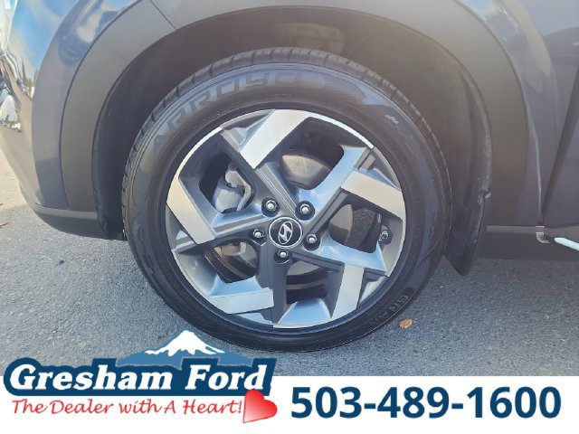 Used 2021 Hyundai Venue FWD image 33