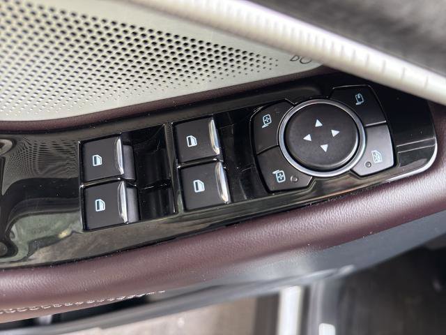 Certified 2025 Ford Explorer Platinum w/ LUX Leather Package image 16