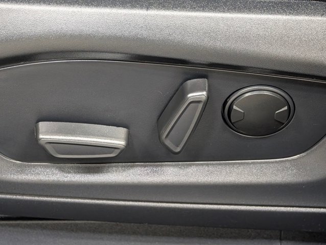 Certified 2025 Ford Explorer Active AWD/4WD image 12
