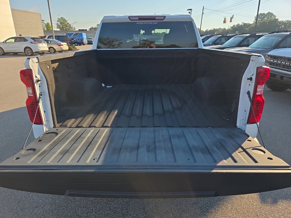 Used 2023 Chevrolet Silverado 1500 Custom AWD/4WD image 5