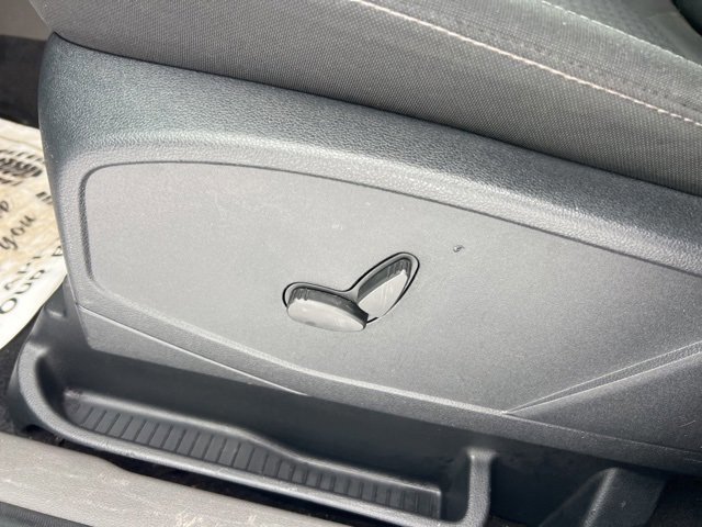 Certified 2022 Ford Transit Connect XLT image 20