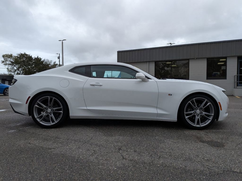 Used 2020 Chevrolet Camaro LT w/ RS Package image 7