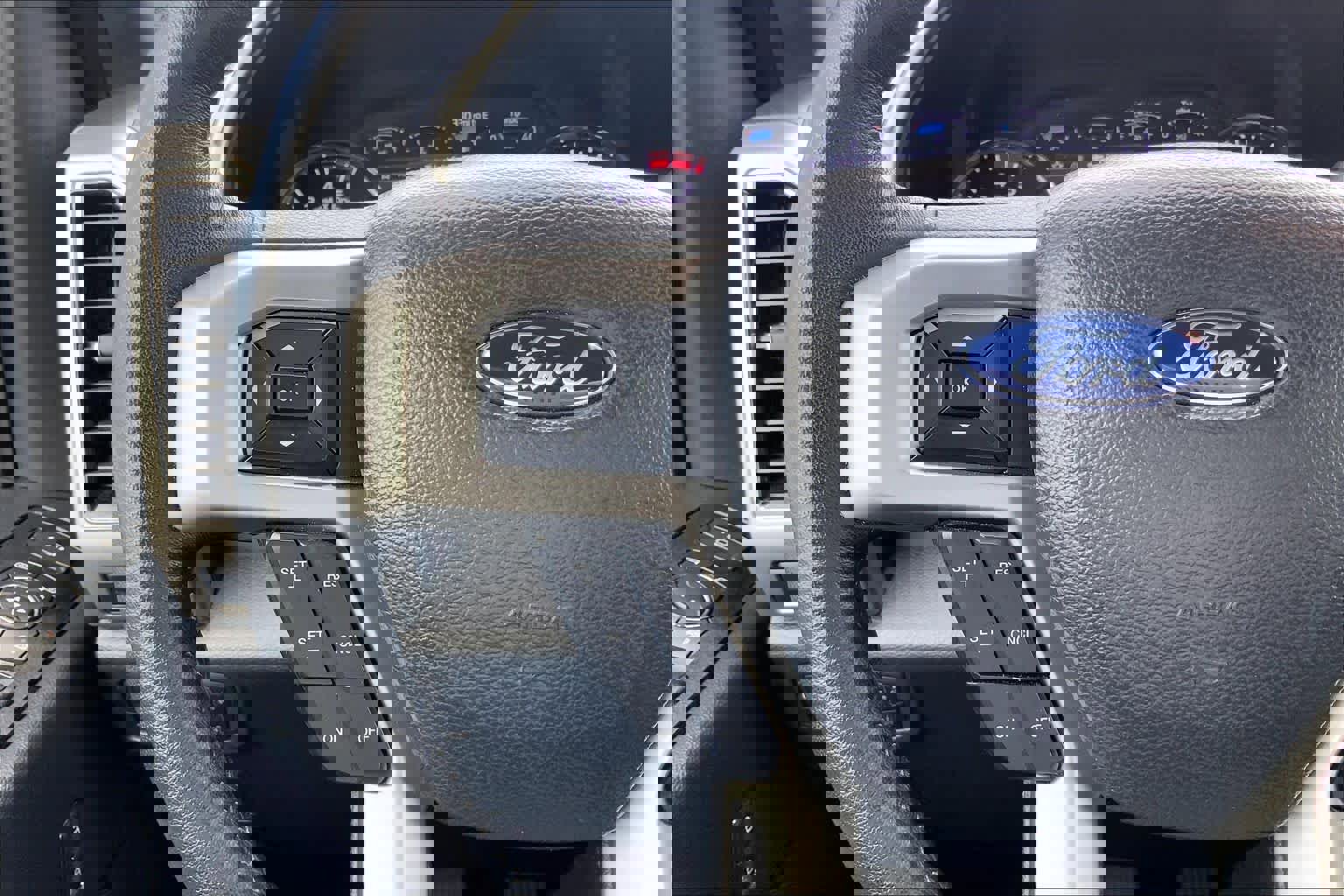 Certified 2022 Ford F250 Lariat w/ Tremor Off-Road Package image 24