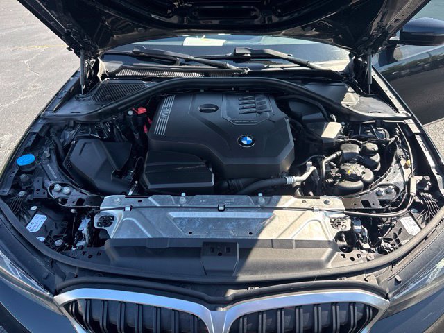 Used 2023 BMW 330i xDrive Sedan w/ Driving Assistance Package AWD/4WD image 9