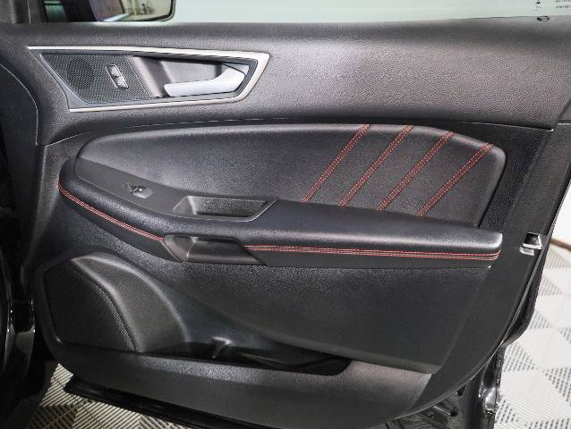 Certified 2024 Ford Edge ST-Line AWD/4WD image 28
