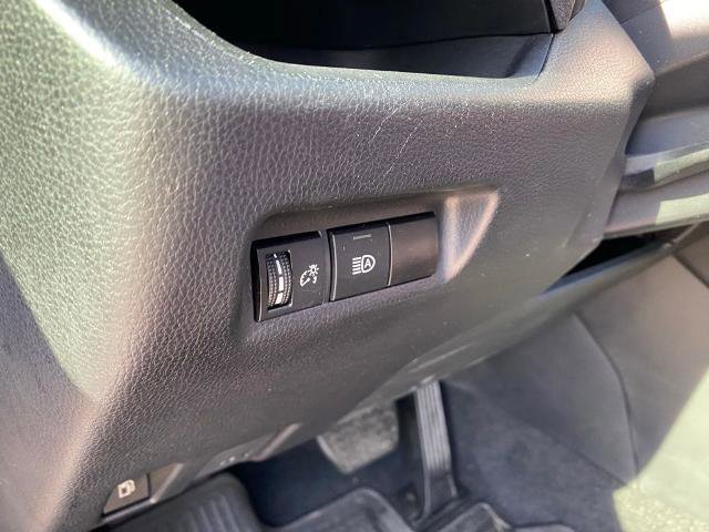 Used 2024 Toyota RAV4 XLE AWD/4WD image 17