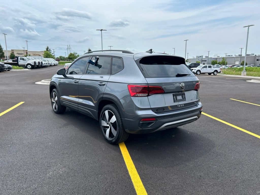 Used 2024 Volkswagen Taos S AWD/4WD image 9