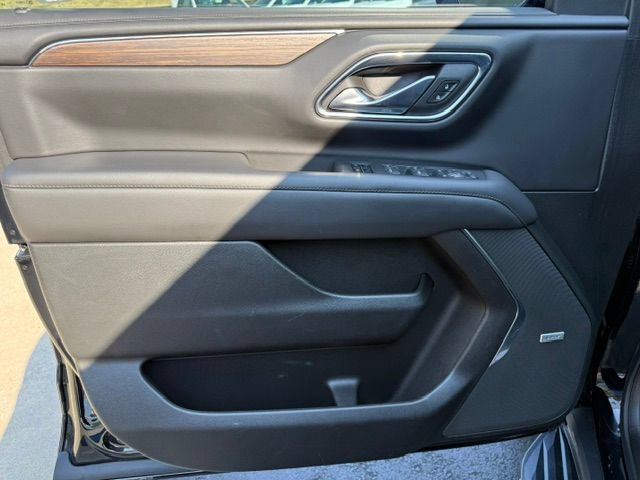 Used 2023 Chevrolet Tahoe High Country AWD/4WD image 14