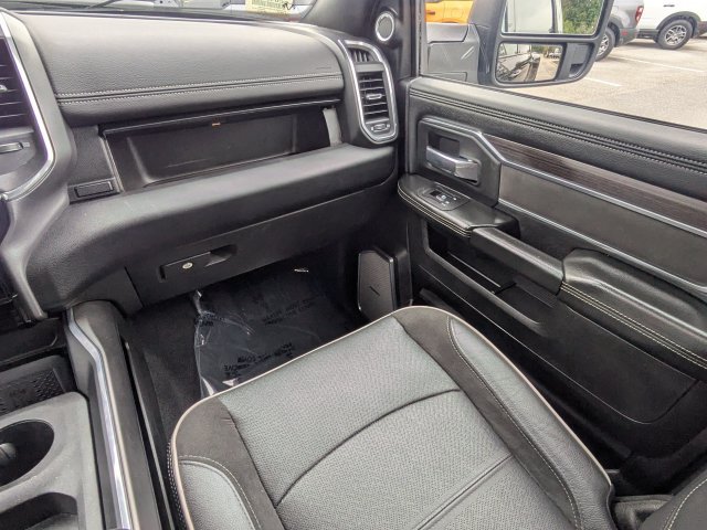 Used 2025 RAM 3500 Laramie AWD/4WD image 17