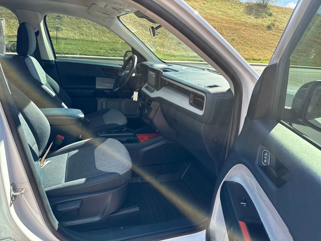 Certified 2024 Ford Maverick XLT w/ XLT Luxury Package image 22