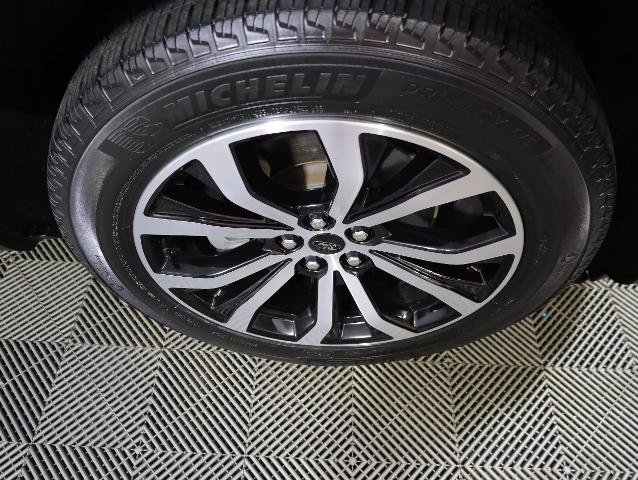 Certified 2025 Ford Explorer ST-Line AWD/4WD image 36
