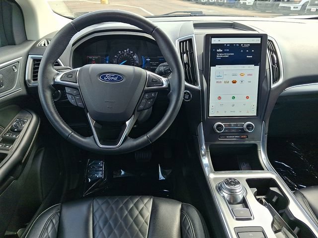 Certified 2024 Ford Edge Titanium AWD/4WD image 11