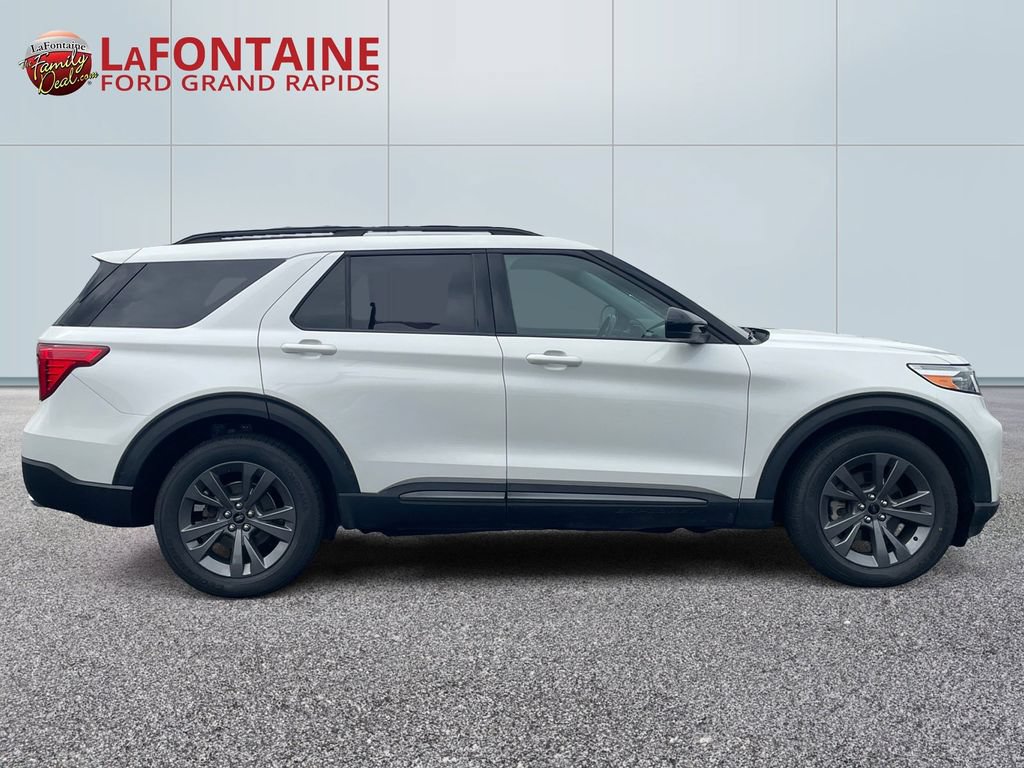 Certified 2023 Ford Explorer XLT w/ Equipment Group 202A AWD/4WD image 8