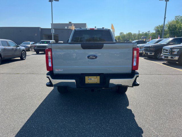 Certified 2025 Ford F250 XLT AWD/4WD image 6