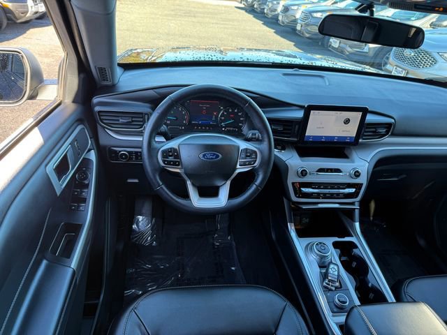 Certified 2023 Ford Explorer XLT w/ Equipment Group 202A image 15