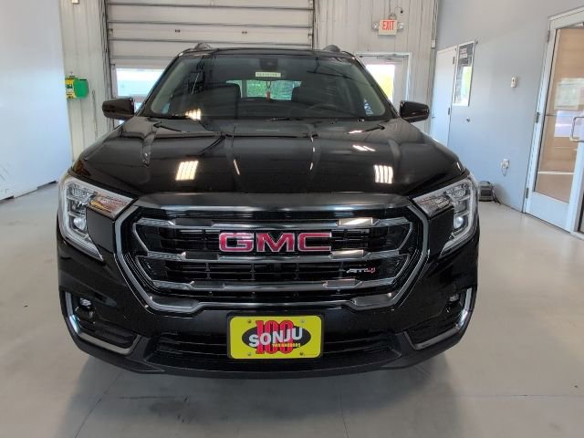 Used 2024 GMC Terrain AT4 w/ Infotainment Package II AWD/4WD image 11