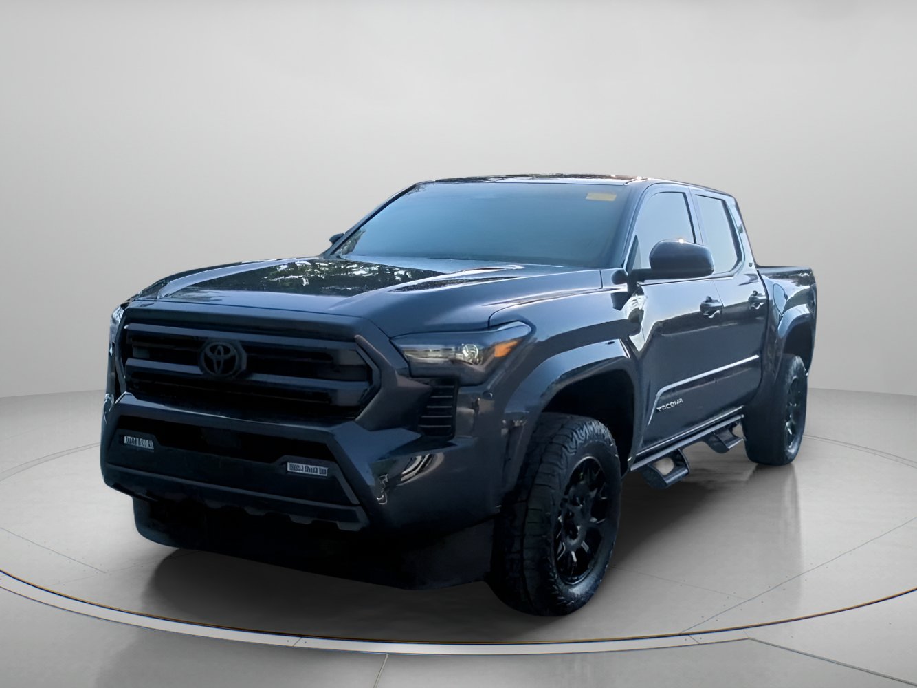 Used 2025 Toyota Tacoma SR5 AWD/4WD image 11