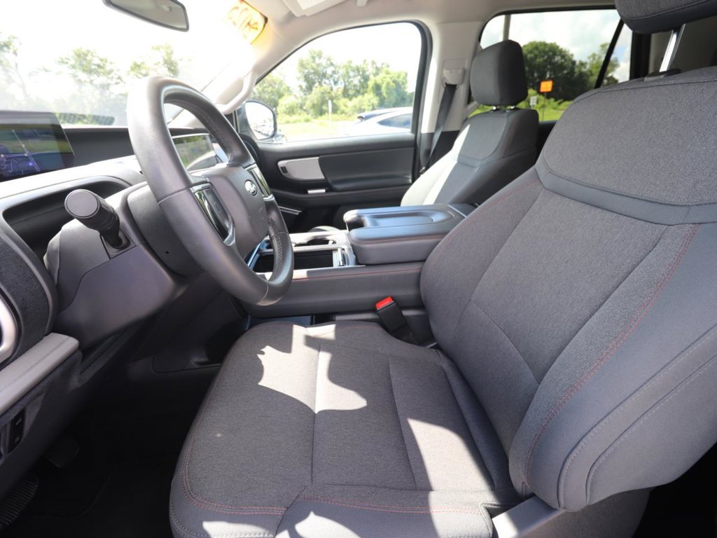 Certified 2025 Ford Expedition Active RWD image 2