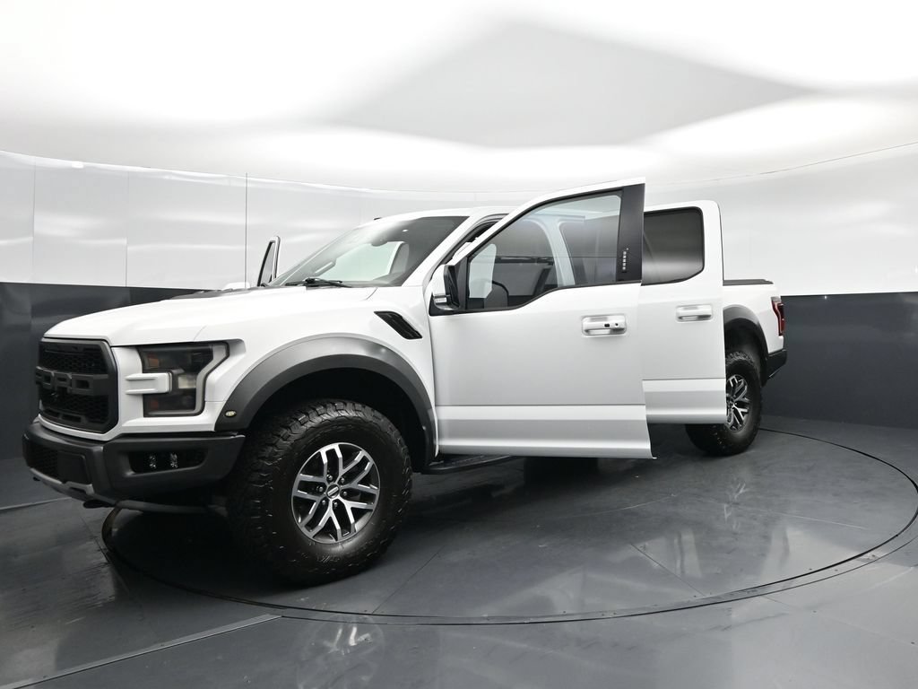Certified 2018 Ford F150 Raptor w/ Equipment Group 802A Luxury AWD/4WD image 29
