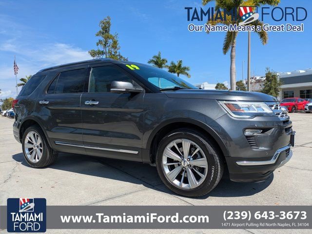 Certified 2019 Ford Explorer Limited w/ Ford Safe & Smart Package image 6