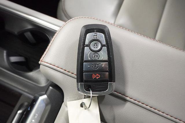 Certified 2025 Ford Expedition Active AWD/4WD image 23