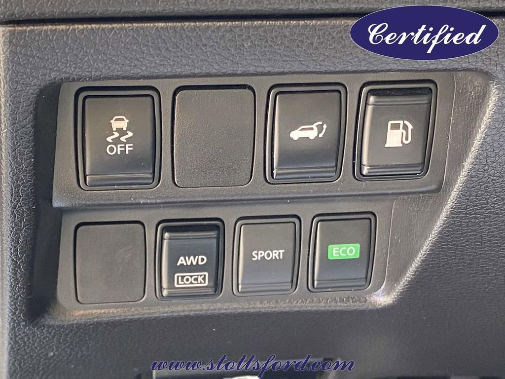 Used 2018 Nissan Rogue SV AWD/4WD image 19
