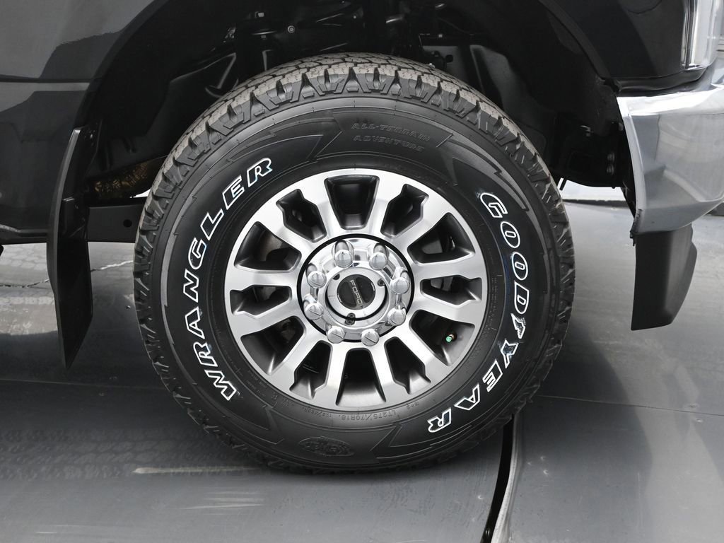 Certified 2022 Ford F250 Lariat w/ Lariat Ultimate Package image 53