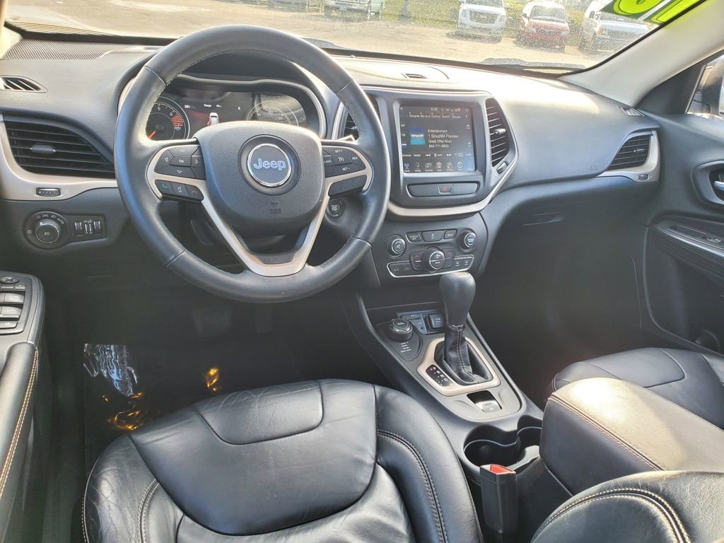 Used 2016 Jeep Cherokee Limited image 7