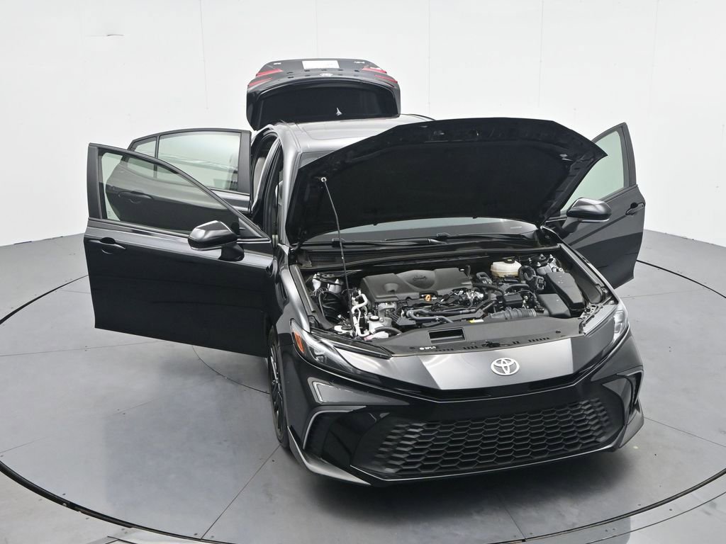 Used 2025 Toyota Camry SE w/ Convenience Package FWD image 40