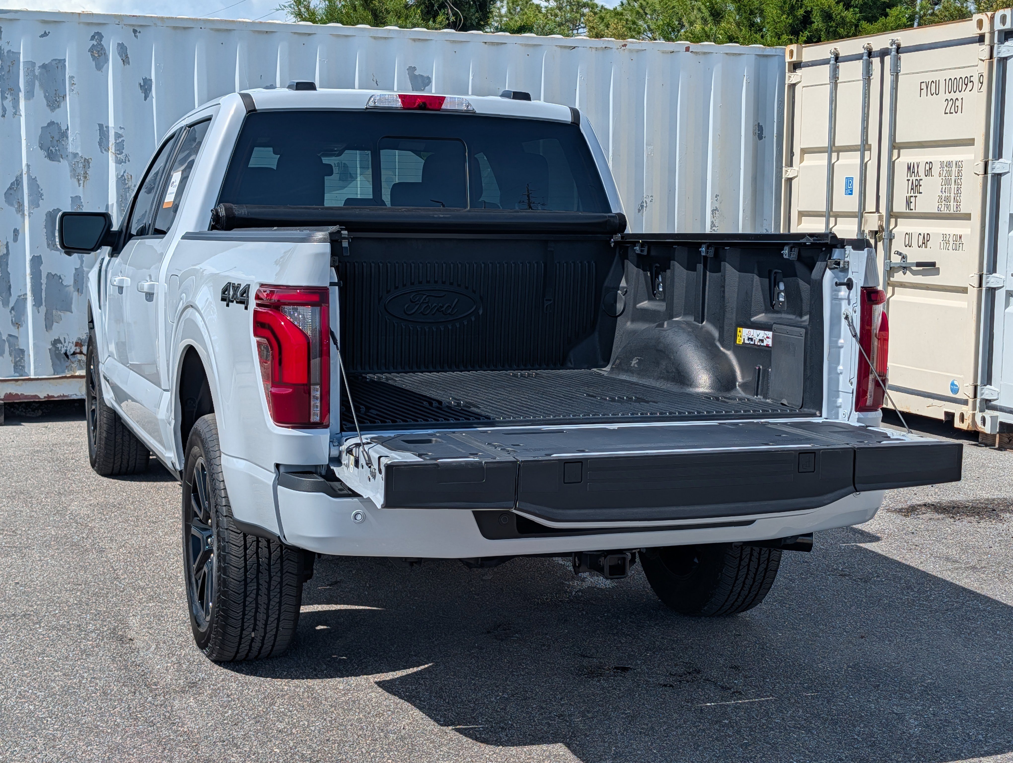 Certified 2025 Ford F150 Platinum AWD/4WD image 15