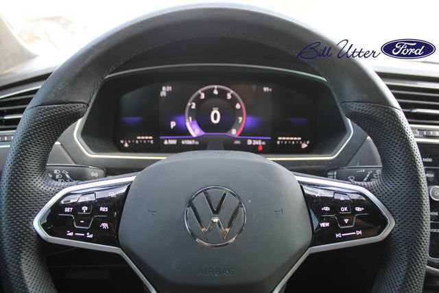 Used 2024 Volkswagen Tiguan SE R-Line FWD image 23